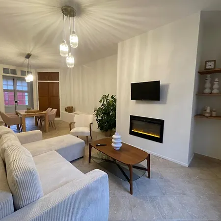 Duplex En Rez-de-chaussee Avec Cour Interieure Privee, Proche De La Mer, Wifi * مير-لي-بان
