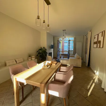 Apartment Duplex En Rez-de-chaussee Avec Cour Interieure Privee, Proche De La Mer, Wifi